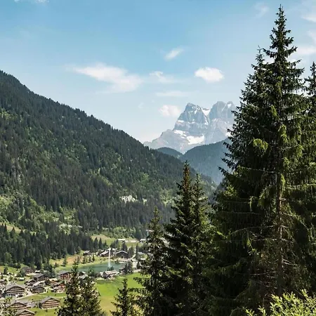 In With Ski-locker Châtel